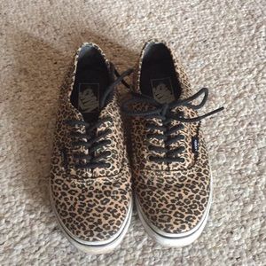 VANS! lo pro leopard authentics